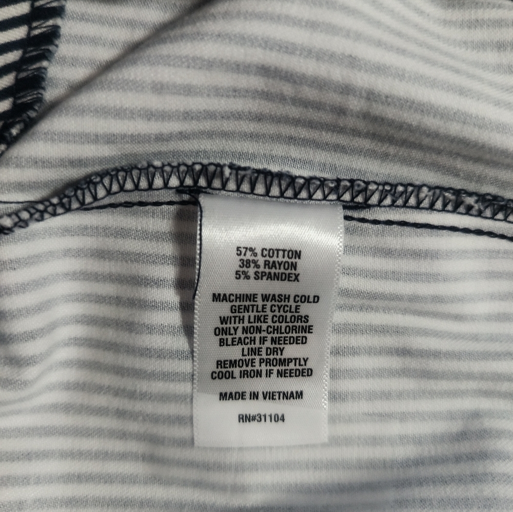 New Striped Blue-White Shorts / Size 16 - Picture 7 of 8